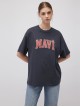 Жіноча футболка Oversize Fit з сірим лого принтом від бренду Mavi